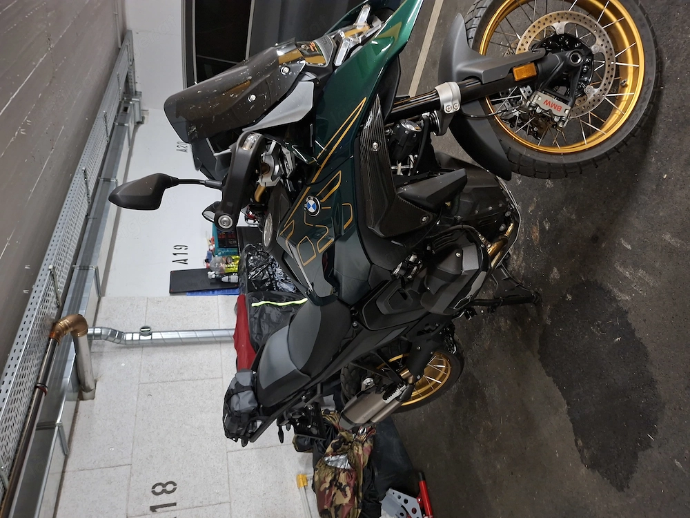 Neuwertige BMW R1300 GS 650 km gefahren