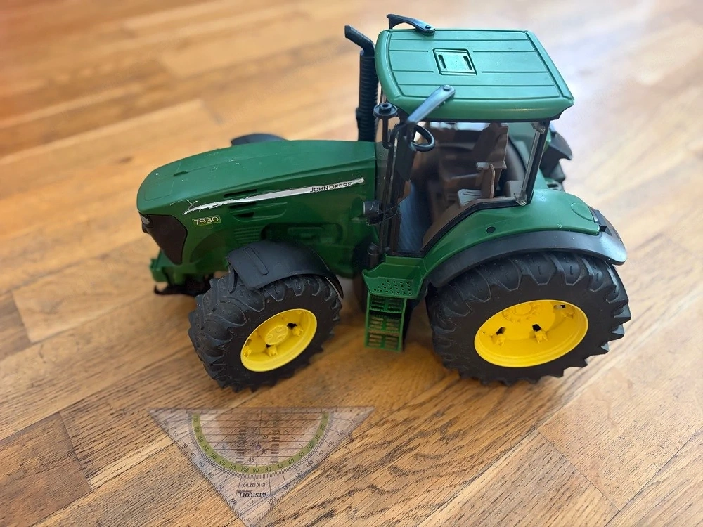 Bruder Traktor - John Deere