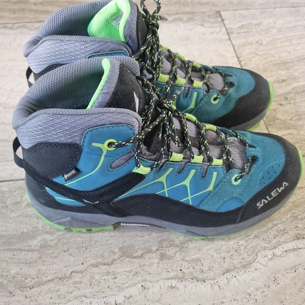Wanderschuhe 