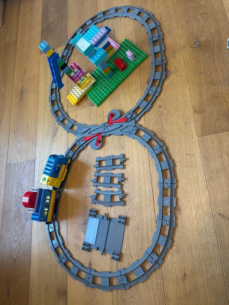Playmobilzug mit Schienen 