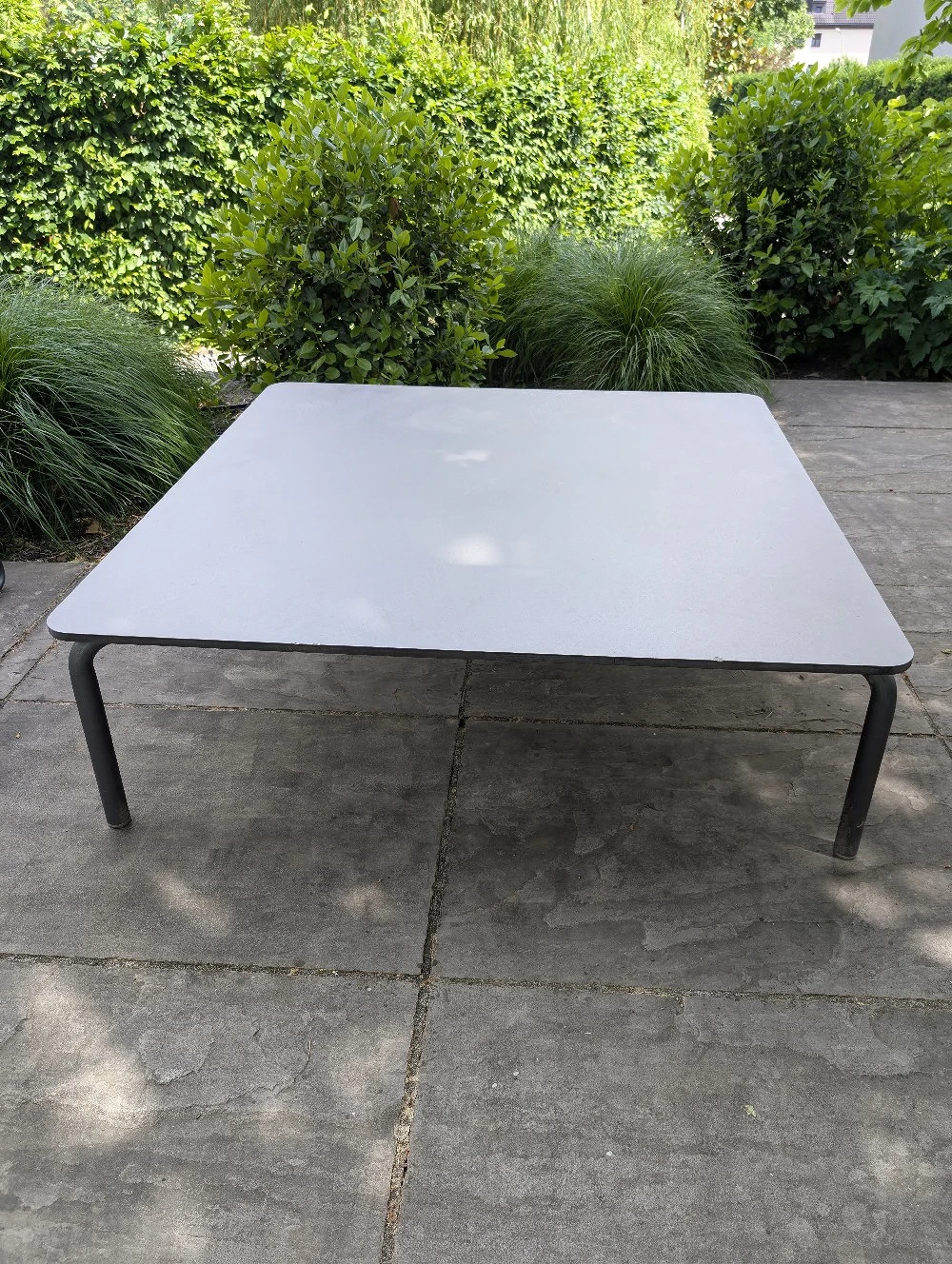 Roda SPOOL Couchtisch 120x120 cm - Outdoor Indoor