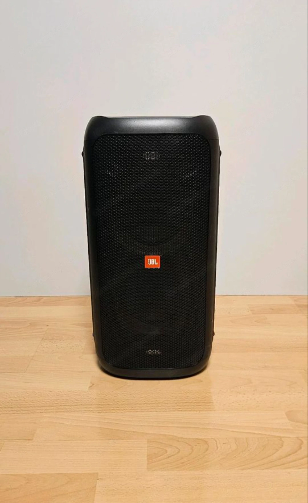 Verkaufe unsere JBL Partybox Club 120.
