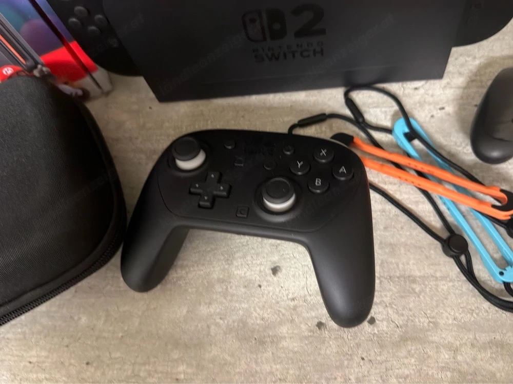 Nintendo Switch 2 mit Zubehör + Controller und Speicherkarte