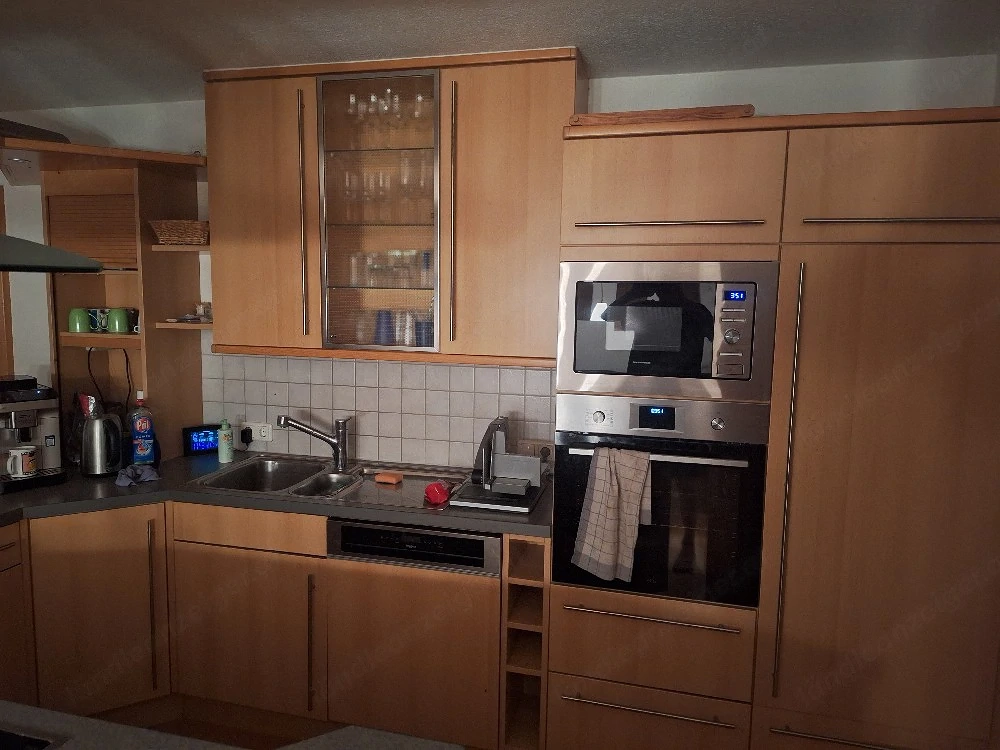 küche ohne Geräte 