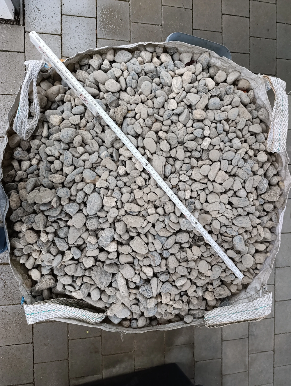 Rundkies 30mm 0,2m3  zu verschenken