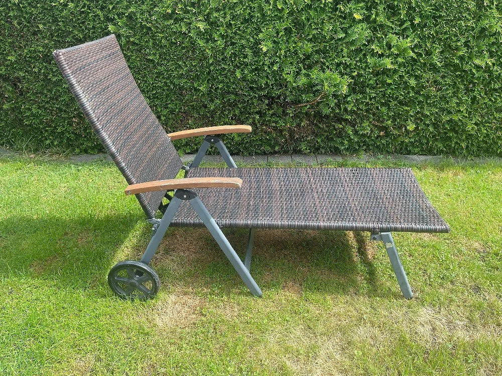 2 Liegestühle günstig zu verkaufen!
