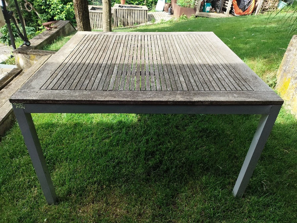 Gartentisch 