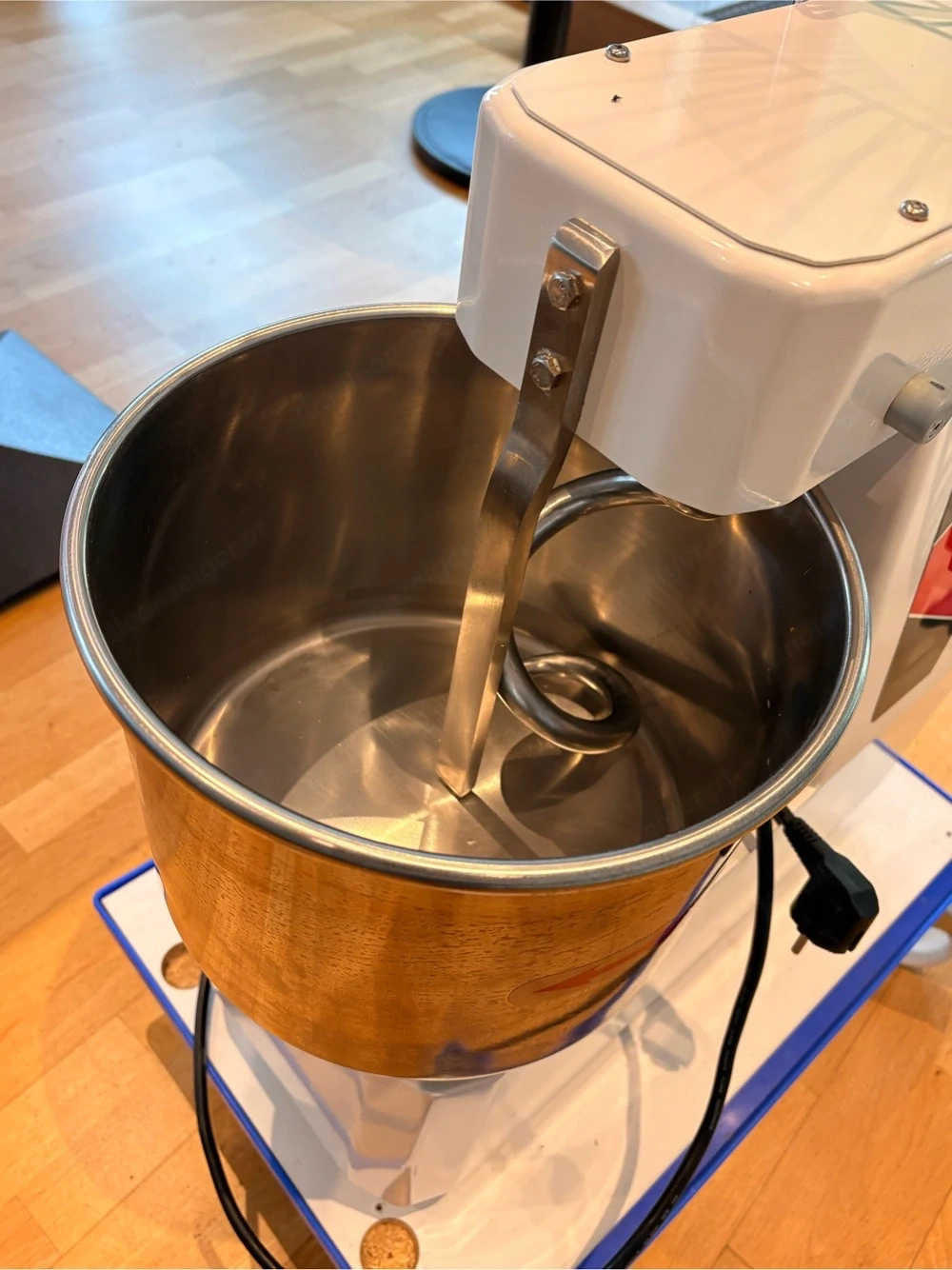 Teigknetmaschine 15l 10 kg
