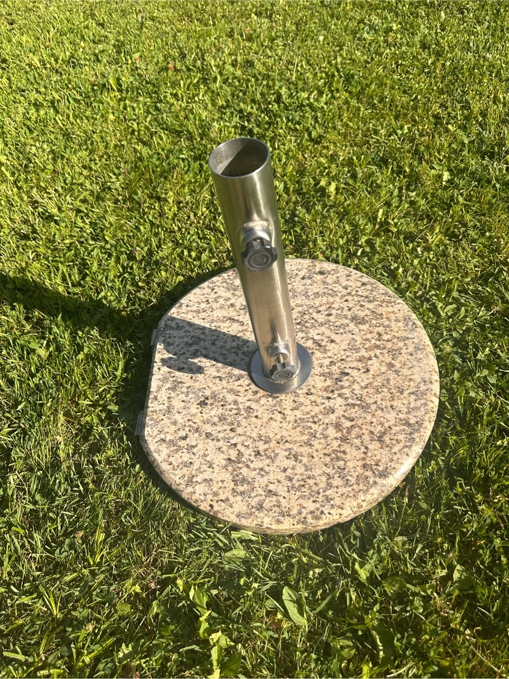 Sonnenschirmständer zu verkaufen
