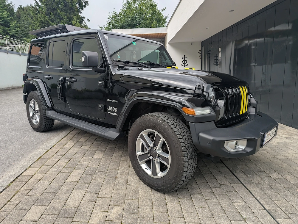 Jeep Wrangler Unlimited 2.0 GME Sahara 4 4 Aut.   272 PS   8-fach bereift