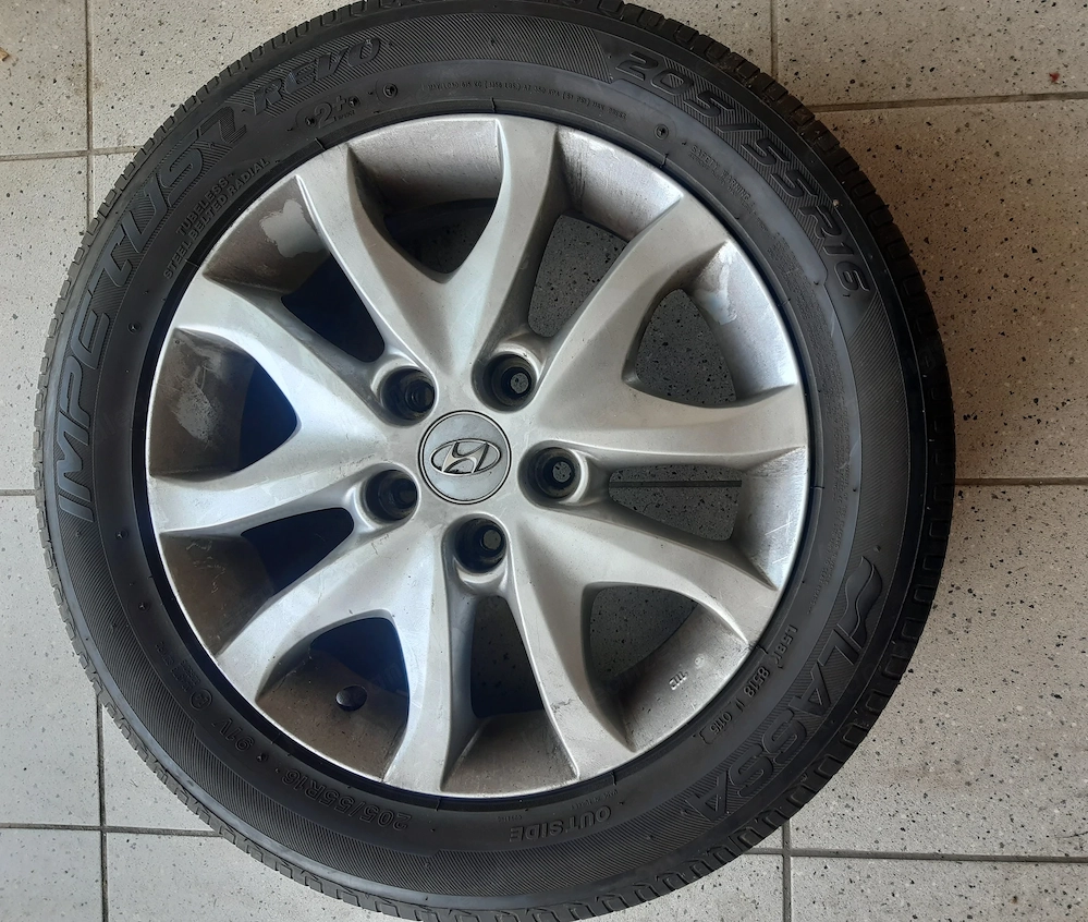 Sommerreifen 205 55R-16 91V, Hyundai i30