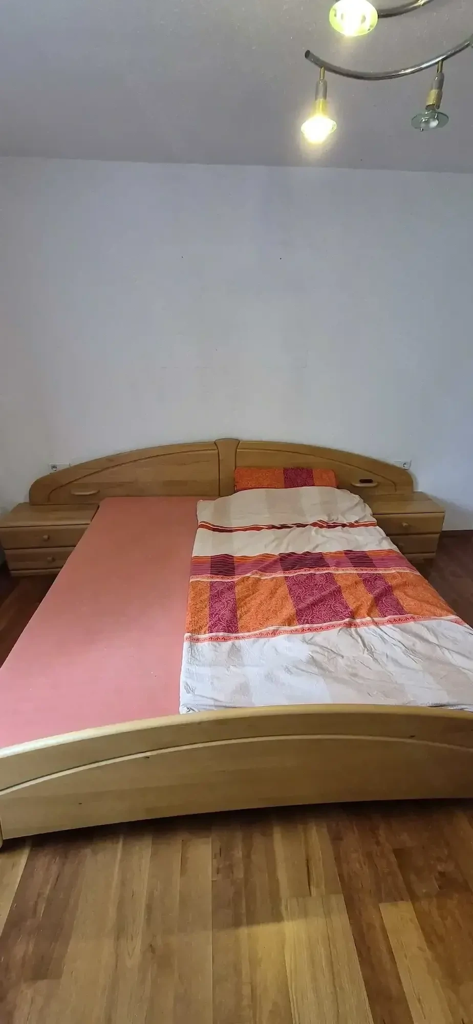 Schlafzimmer Bett