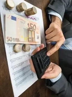 Wir bieten Kredite: und Investitionen zu sehr günstigen Konditionen