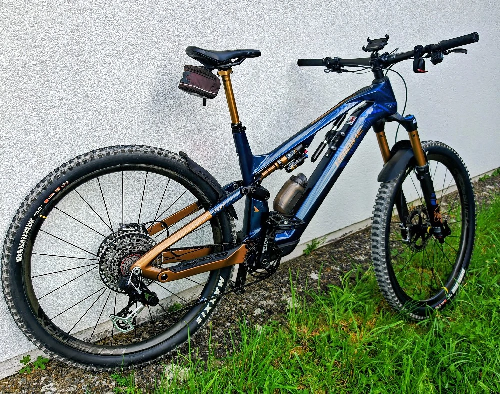 Haibike Lyke CF SE 2024 | Carbon Light-E-MTB | Gr. L | 1355 km | SRAM XX & Fox Factory