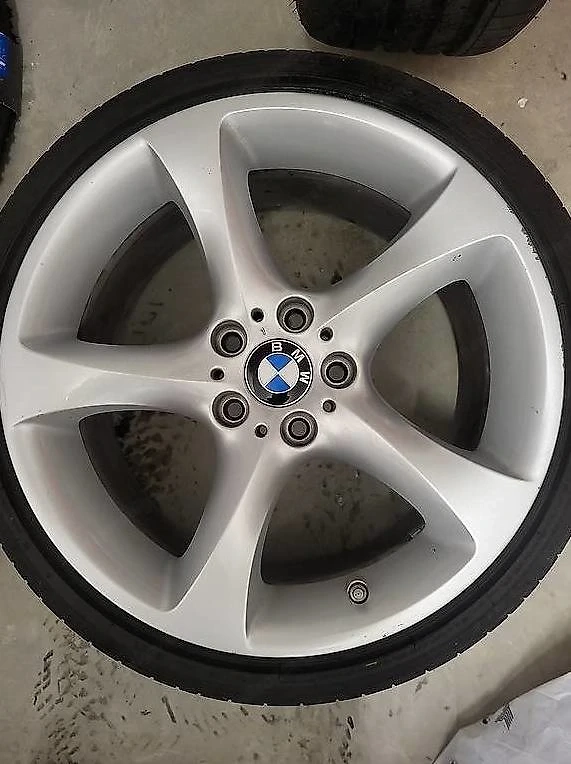 BMW E90 Sommerradsatz (Reifen) - M230 19 Zoll