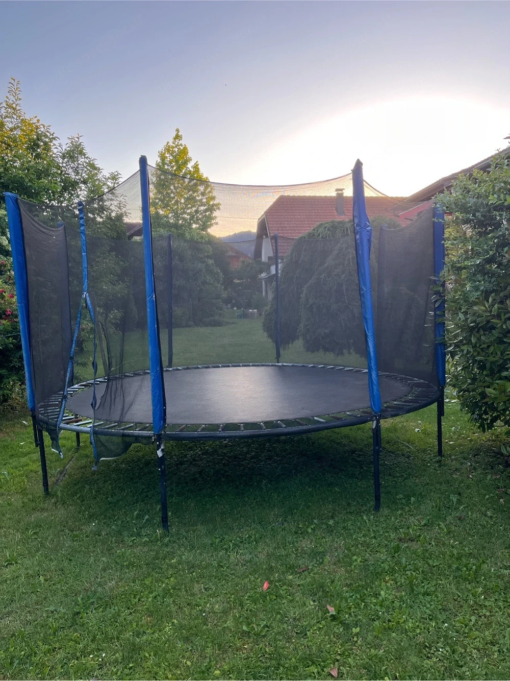 Trampolin zu verschenken