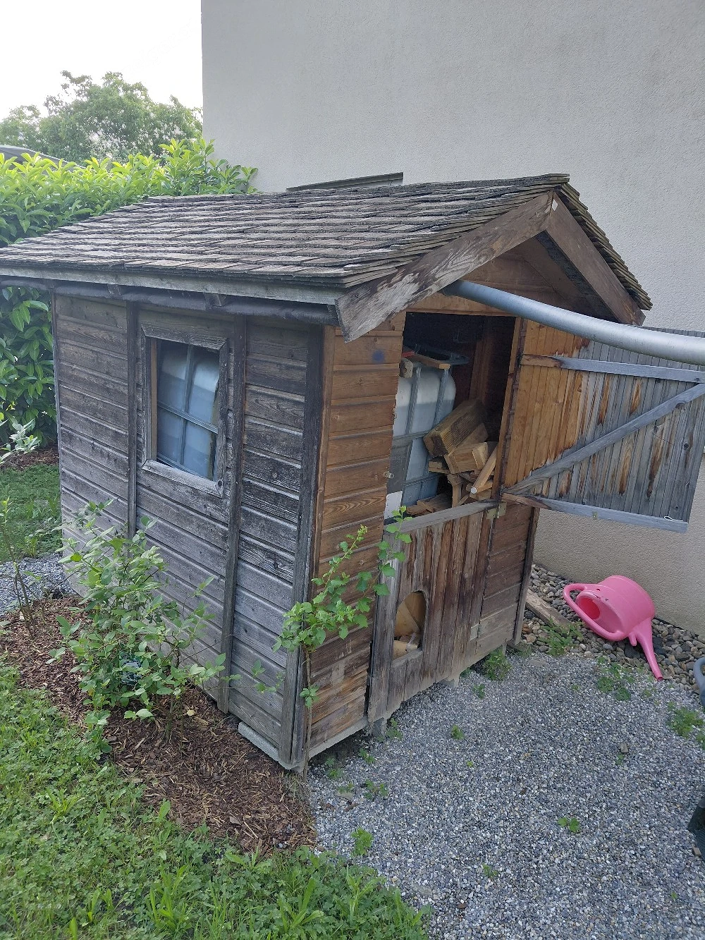 Garten Häuschen mit IBC Kanister