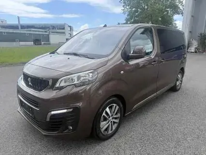 Peugeot Traveller