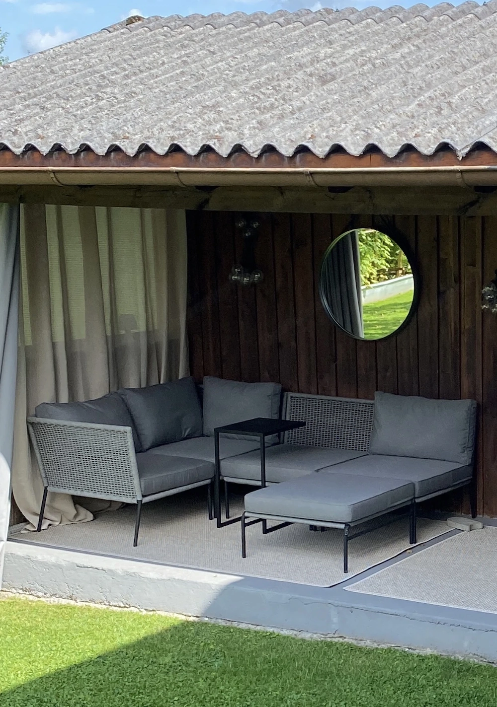 Neue Gartenlounge mehrteilig in grau