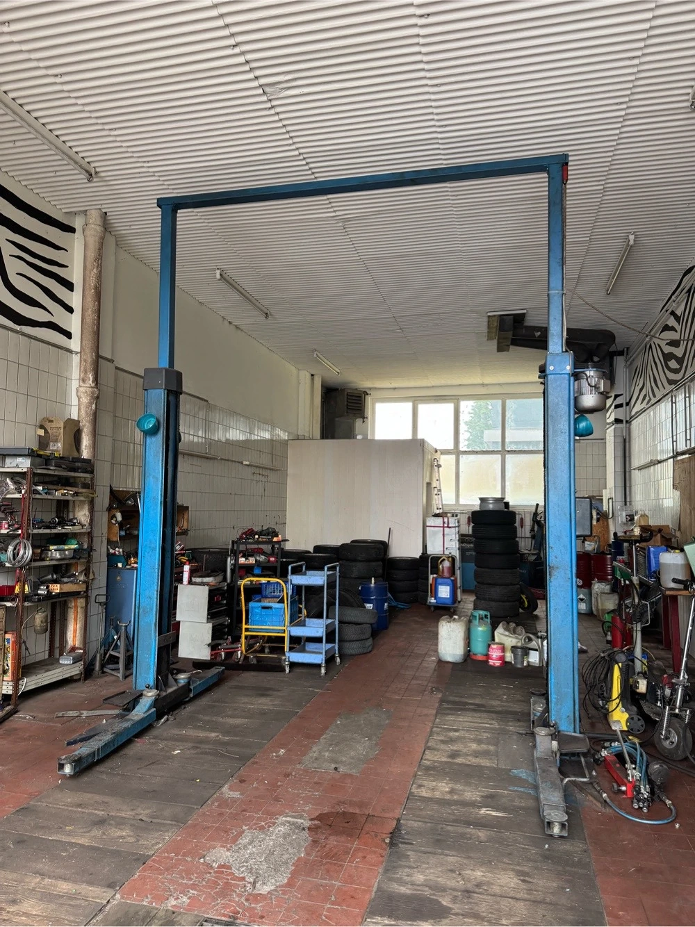 Hebebühne 2500kk