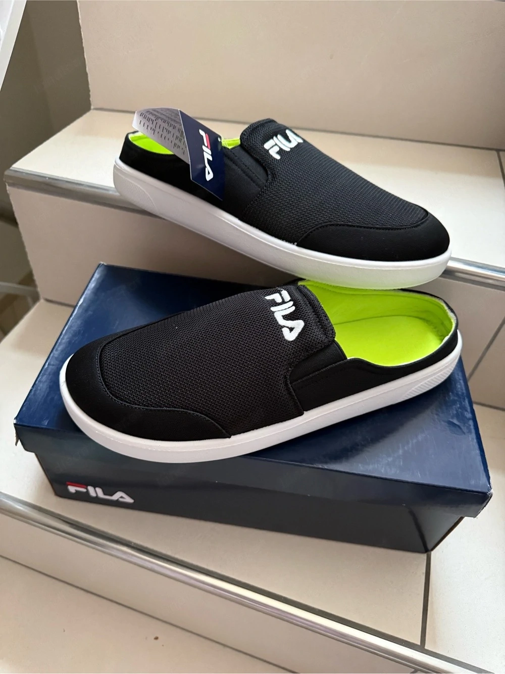 Neue FILA Halbschuhe Gr 45 