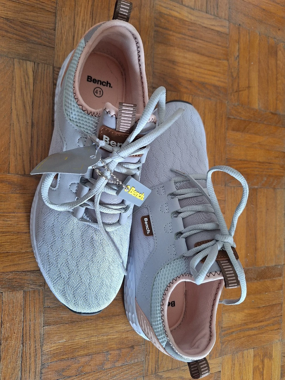 Turnschuhe 