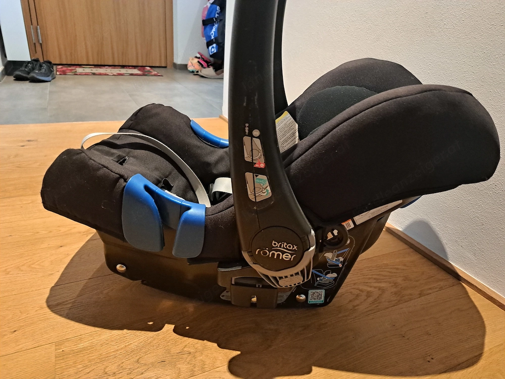 Babyschale Britax Römer mit Isofix