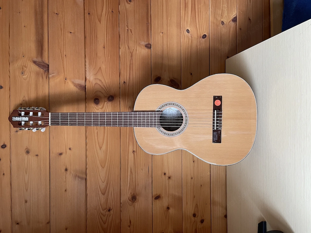 Kindergitarre 