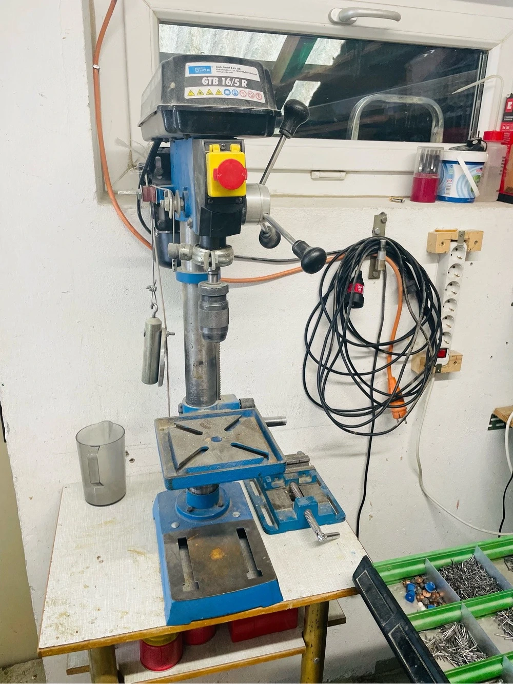 Tischbohrmaschine