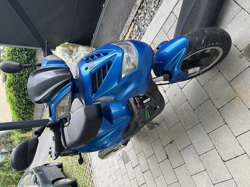 Moped zu verkaufen.