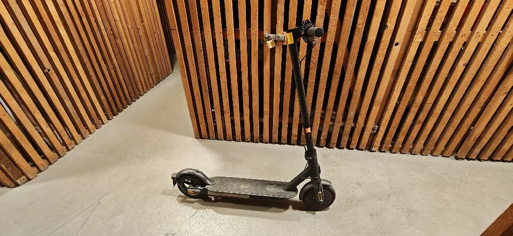 Xiaomi Mi Pro 2 Elektro Scooter 