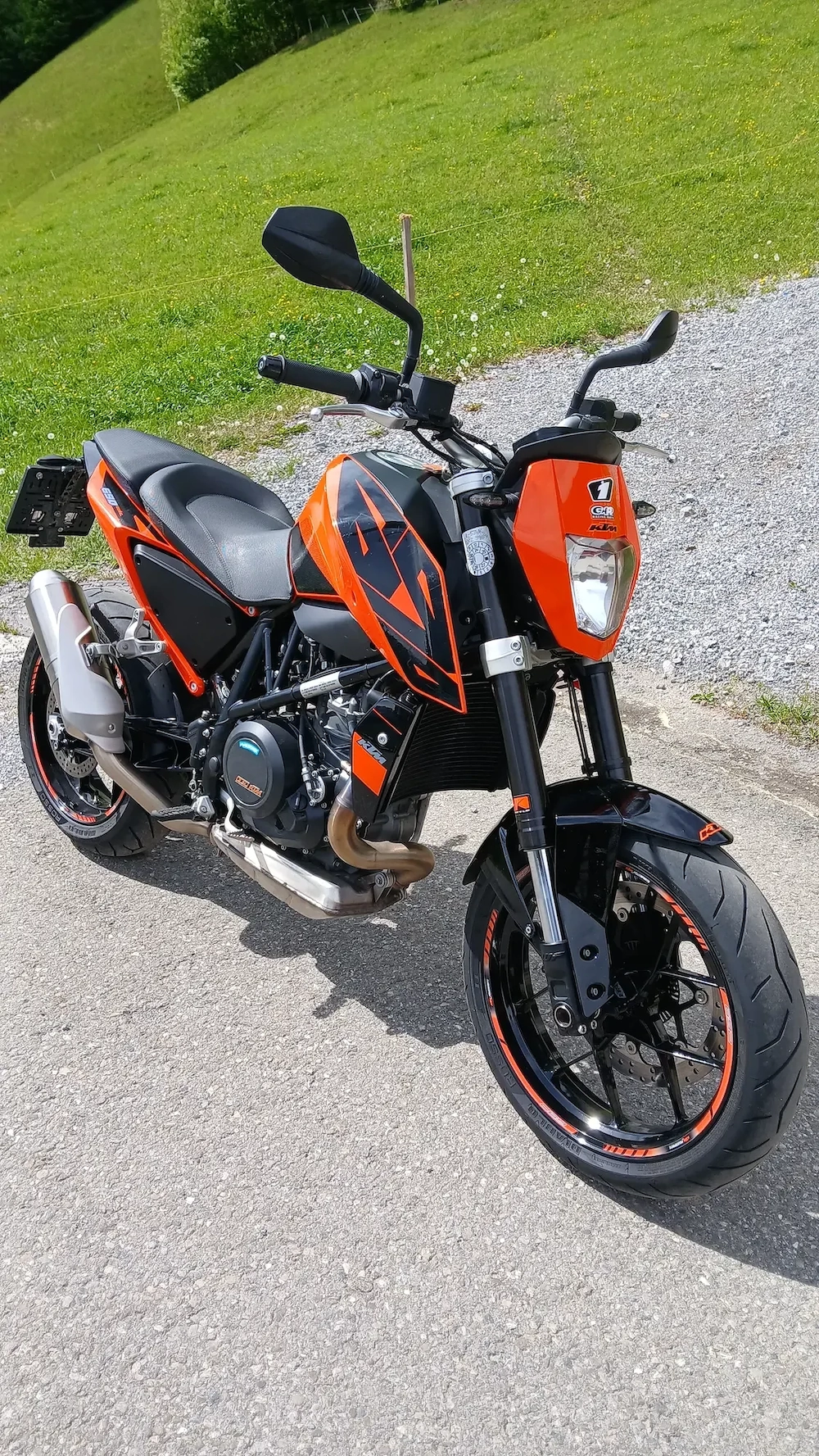 KTM Duke 690