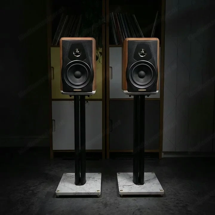 Sonus Faber Electa Amator III --- Visit our website : sguell.com