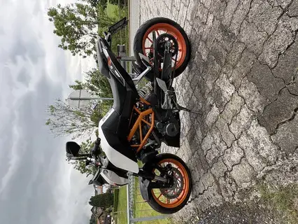 KTM Duke 390 