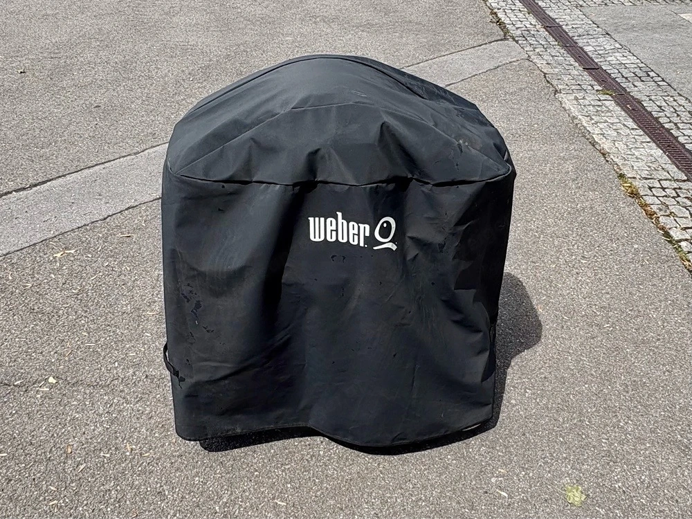 Weber Q 1000 Gasgrill mit Wagen und Abdeckung