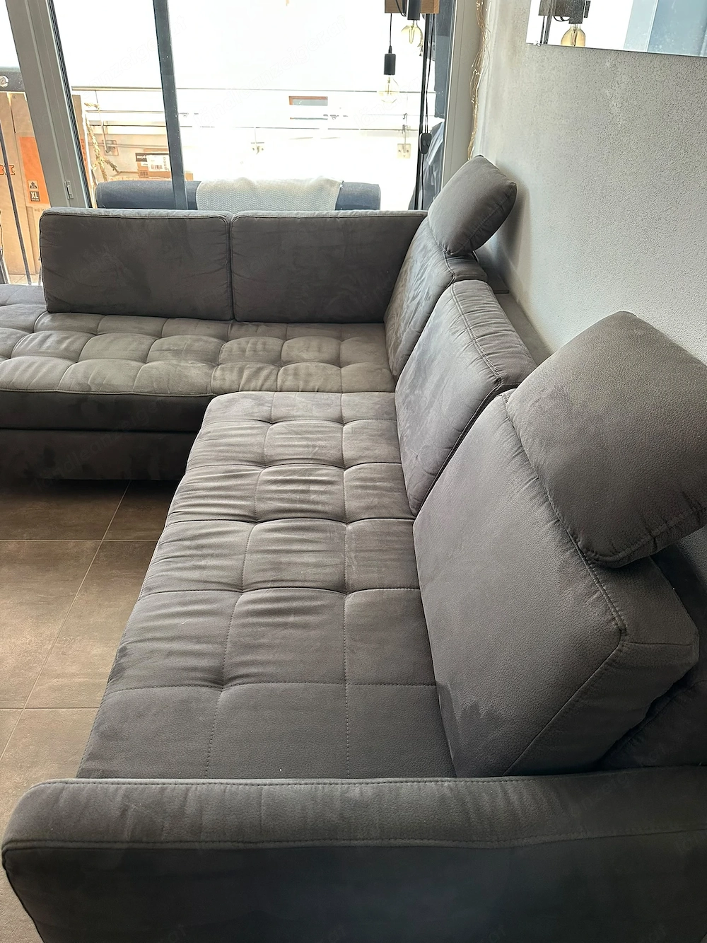Wohnzimmercouch grau