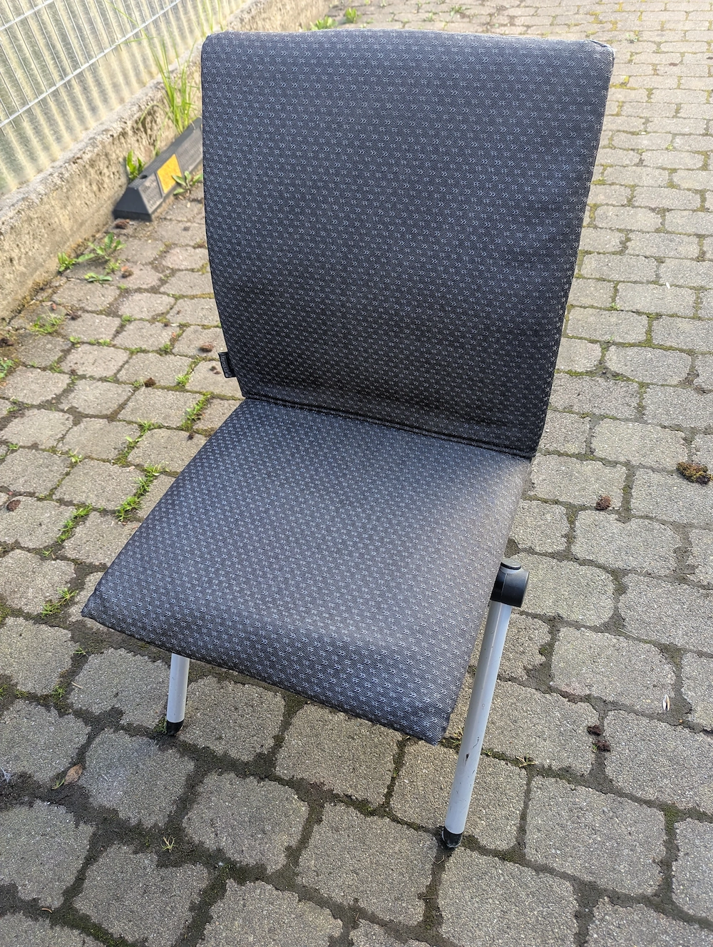 Sessel, bequem und sehr stabil