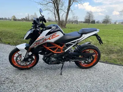 KTM Duke 390 zu verkaufen
