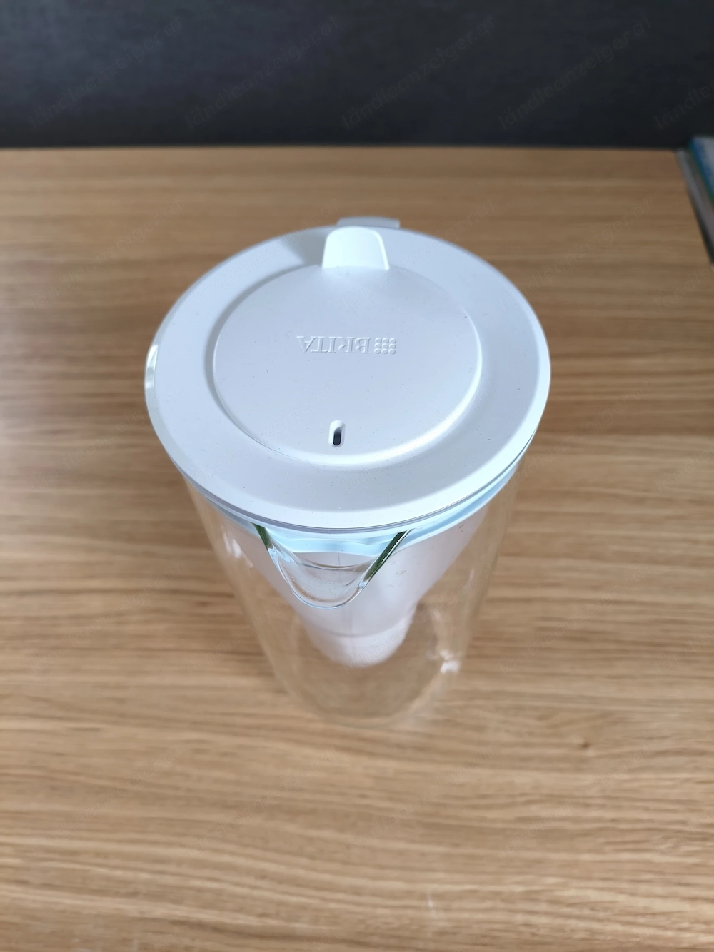 BRITA Model One LE, Glas-Wasserfilter, 1.5l gefiltertes Wasser, 2.5l Gesamtkapazität,