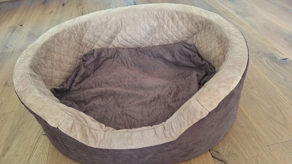 Verschenke Hundebett
