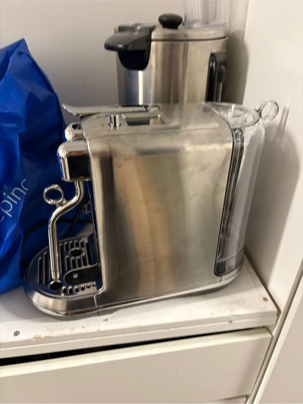 Nespresso Kapselmaschine mit Milchaufschäumer   Edelstahl