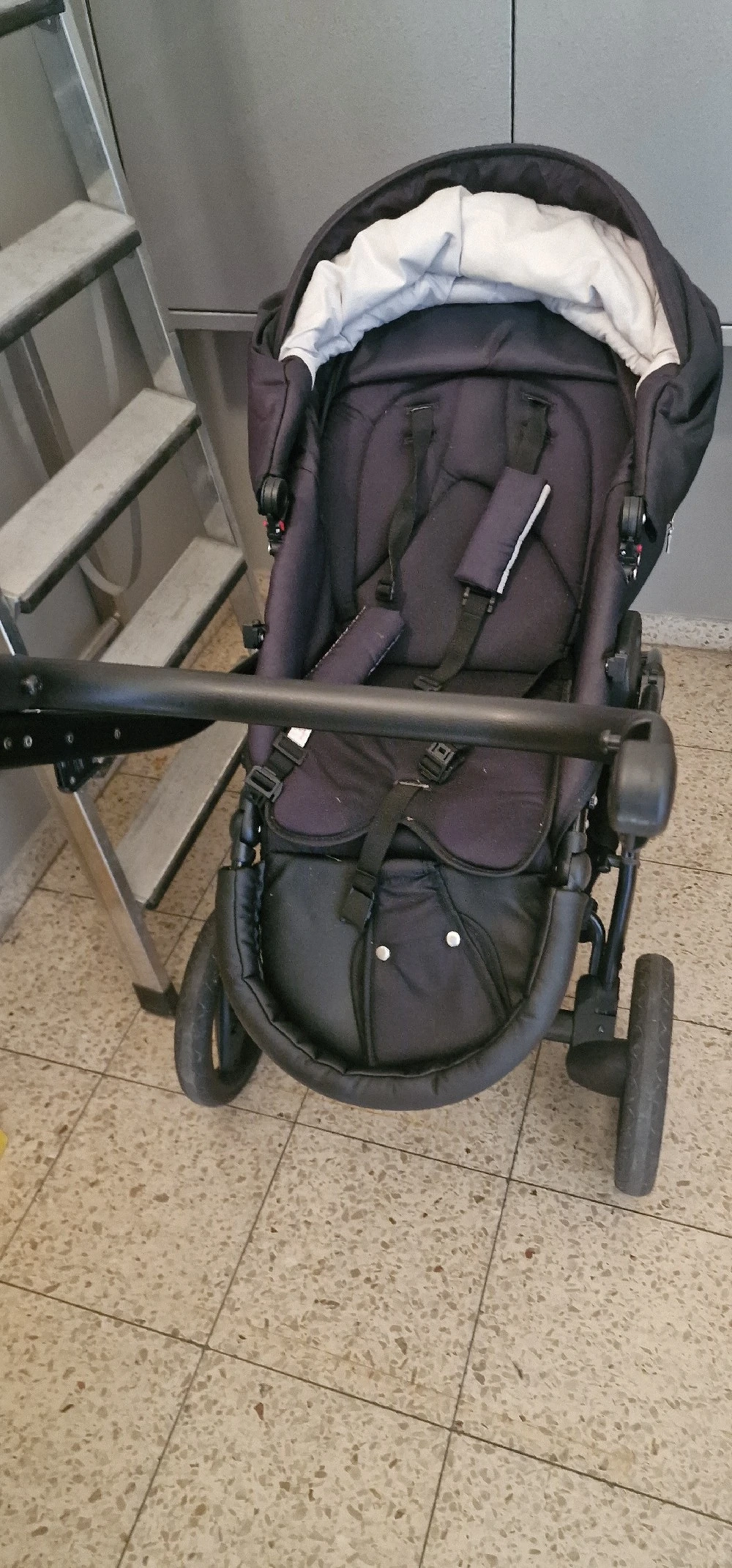 Babywagen mit Wanne