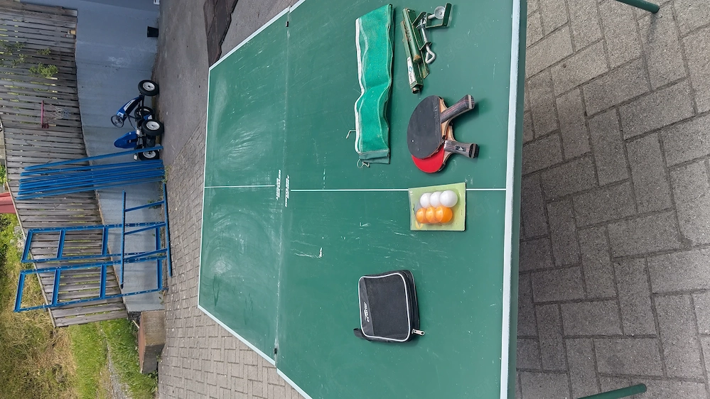 Tischtennistisch zu verschenken 