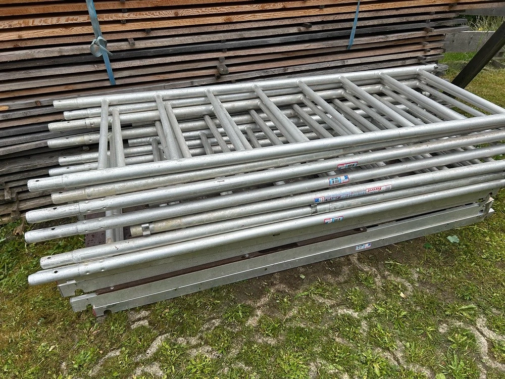 Gerüst , bauen , renovieren 