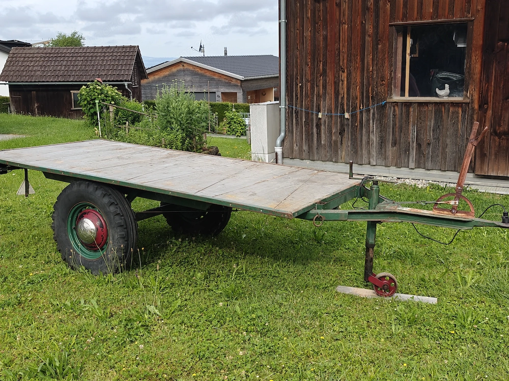 Traktoranhänger vielseitig nutzbar