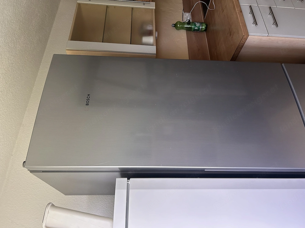 Bosch Kühl und Gefrierkombi neuwertig 