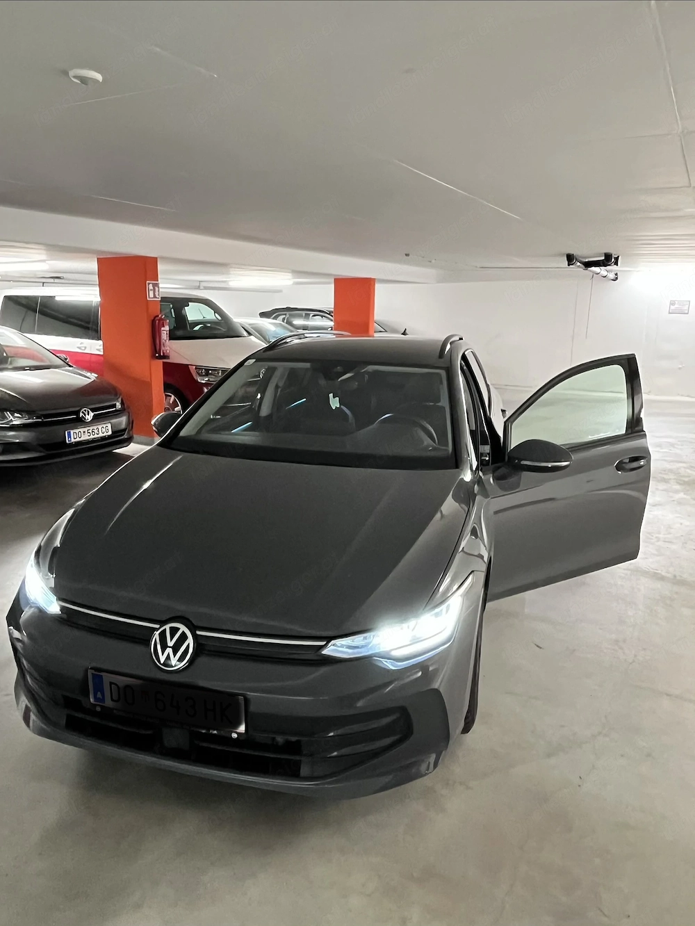 VW Golf Kombilimousine