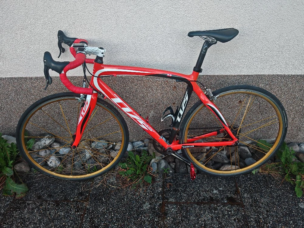 CKT   TVS Carbon Rennrad (Gr. 56)   Campagnolo Athena 11-fach