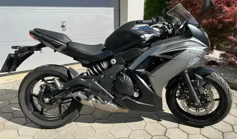 Kawasaki 650 ER-6f ABS super Zustand
