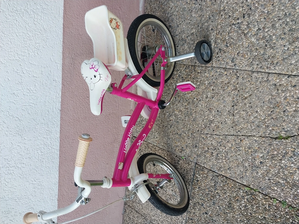 kinder fahrrad hello kitty 25,00  